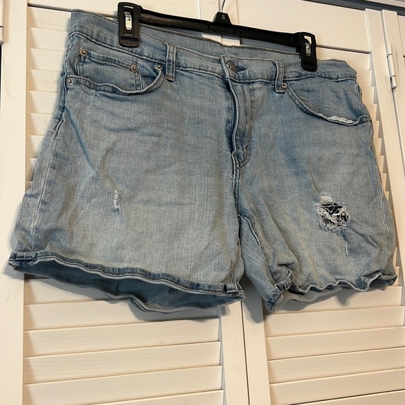 Levi's Pants - Levi’s denim shorts